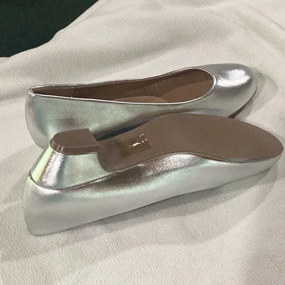 Shoes - Picture 3 of 3